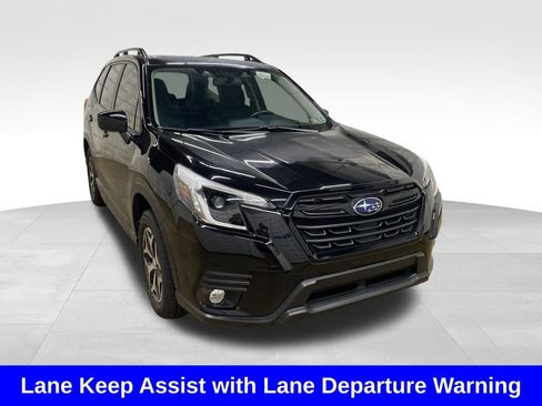 Certified 2022 Subaru Forester Premium AWD/4WD image 7