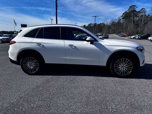 Used 2025 Mercedes-Benz GLC 300 image 12