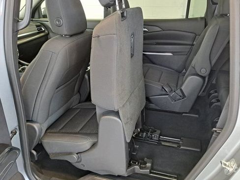 Used 2024 Chevrolet Traverse LT AWD/4WD image 29