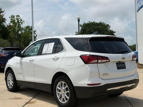 Used 2023 Chevrolet Equinox LT w/ Driver Convenience Package FWD image 6