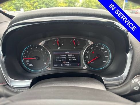Used 2023 Chevrolet Traverse RS AWD/4WD image 9