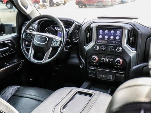 Used 2022 GMC Sierra 2500 Denali w/ Technology Package image 25