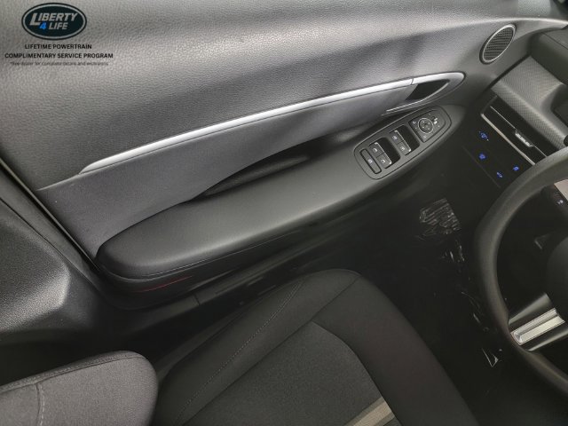 Used 2025 Hyundai Sonata SEL FWD image 34
