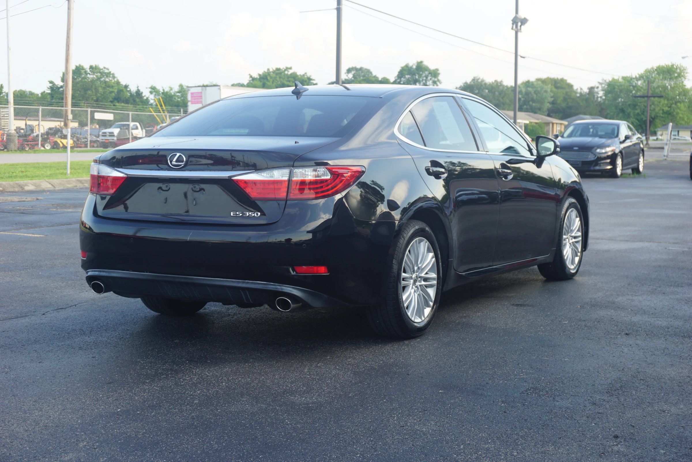 Used 2014 Lexus ES 350 w/ Luxury Package FWD image 5