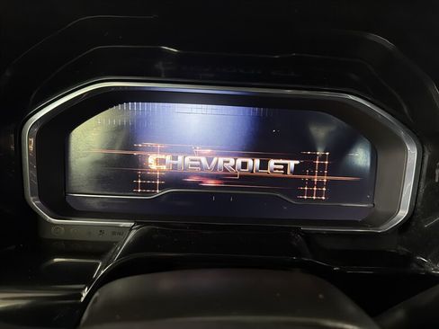 Used 2025 Chevrolet Silverado 1500 LT RWD image 12