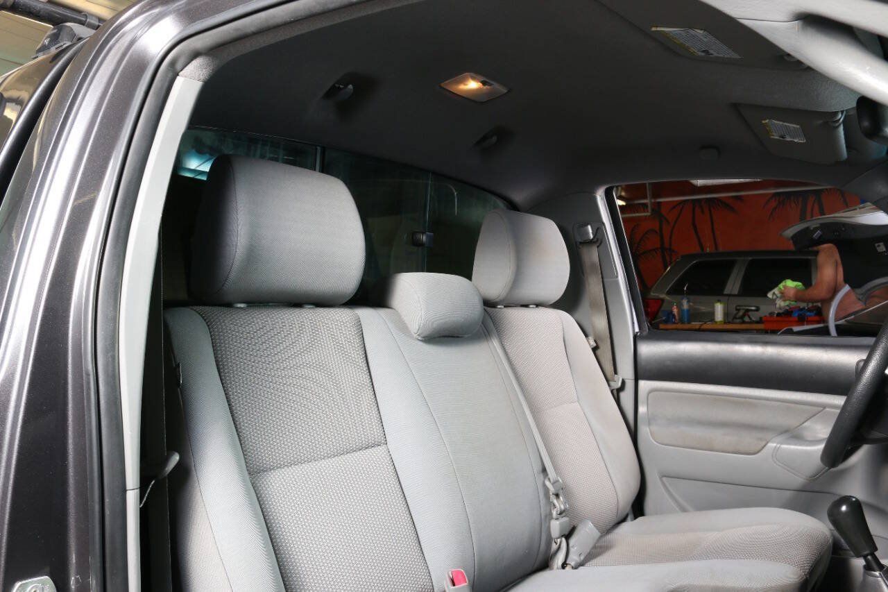 Used 2011 Toyota Tacoma 2WD Regular Cab image 43