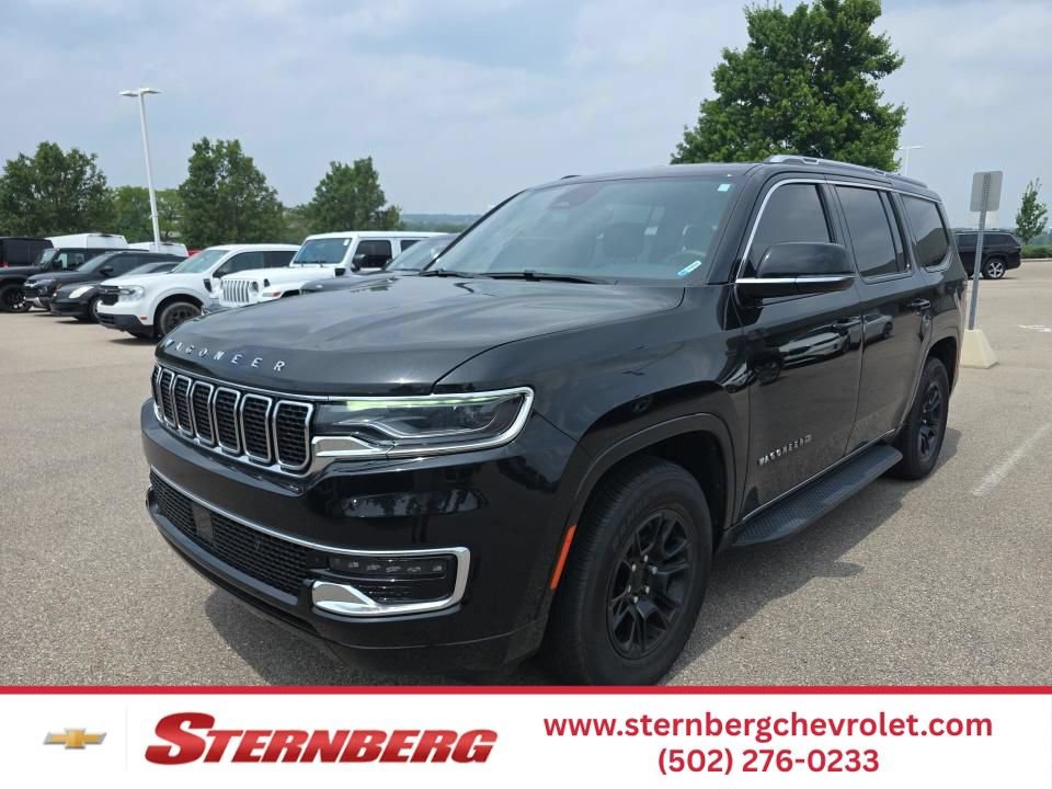 Used 2023 Jeep Wagoneer 4WD image 1
