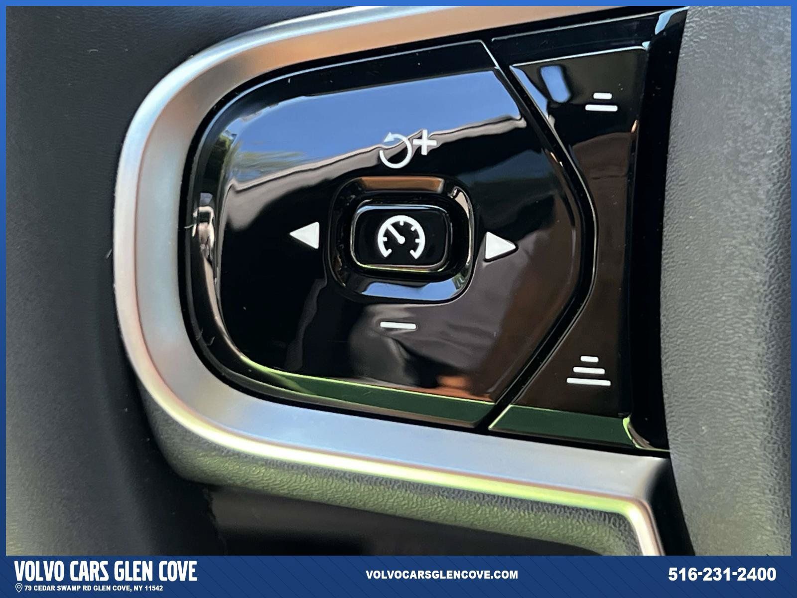 Used 2025 Volvo XC90 B6 Plus w/ Protection Package AWD/4WD image 22