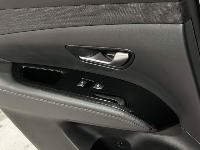 Used 2022 Hyundai Tucson Limited AWD/4WD image 26