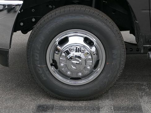New 2026 RAM 3500 Tradesman AWD/4WD image 10