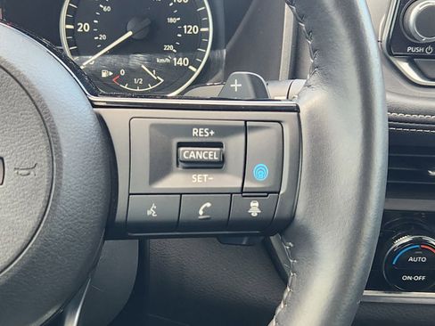 Used 2023 Nissan Rogue SV AWD/4WD image 32