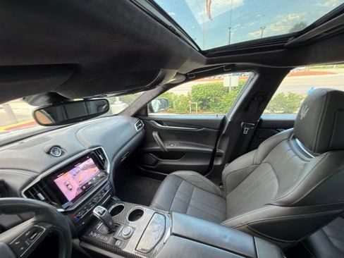 Used 2023 Maserati Ghibli Modena Q4 AWD/4WD image 14