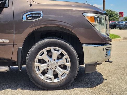 Used 2016 Nissan Titan SL RWD image 9