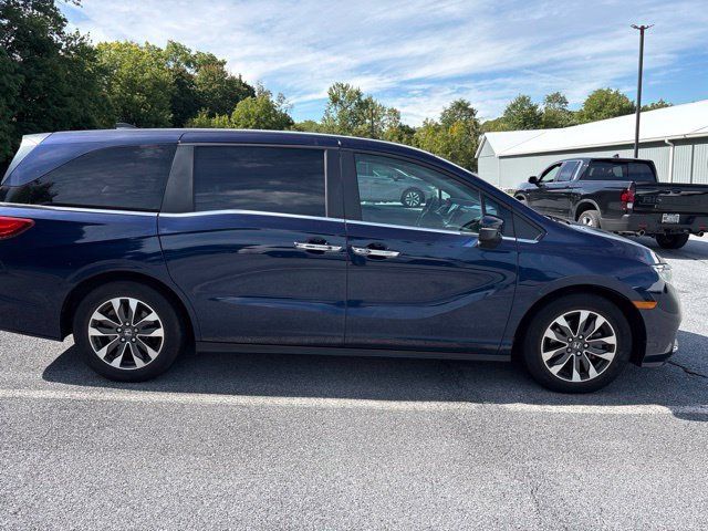 Used 2024 Honda Odyssey EX-L image 2