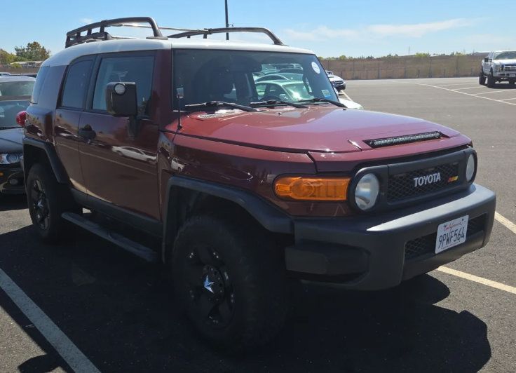 Used 2011 Toyota FJ Cruiser 4WD w/ Convenience Pkg image 1