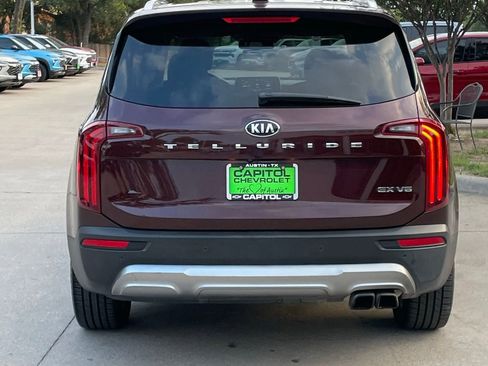 Used 2020 Kia Telluride EX w/ EX Premium Package FWD image 5