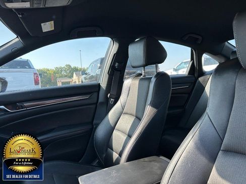 Used 2019 Honda Accord Sport image 9