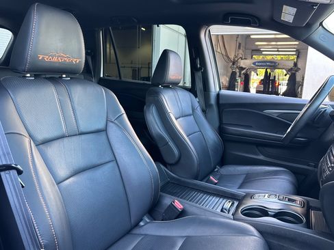 Used 2023 Honda Passport TrailSport image 27