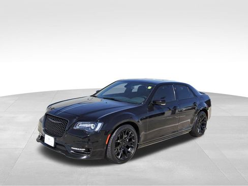 Used 2022 Chrysler 300 S image 2