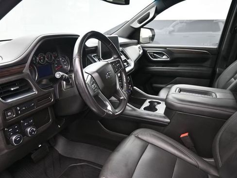 Used 2021 Chevrolet Tahoe Z71 w/ Rear Media and Nav Package image 18