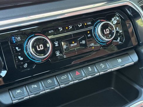 Used 2024 GMC Sierra 1500 Denali Ultimate image 31