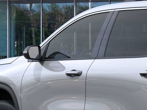 New 2027 Chevrolet Traverse LT AWD/4WD image 12
