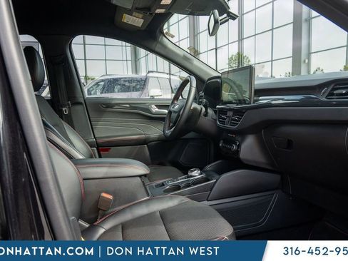 Used 2023 Ford Escape ST-Line Elite AWD/4WD image 27