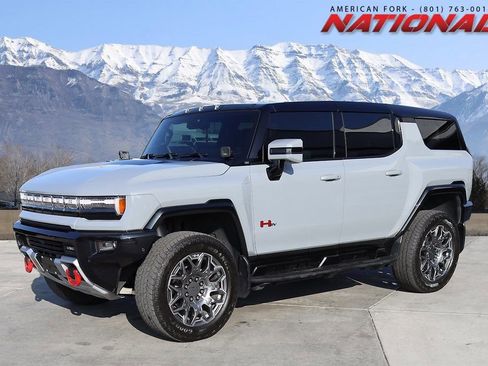 Used 2024 GMC Hummer EV 3X w/ LPO, Illumination Package image 1