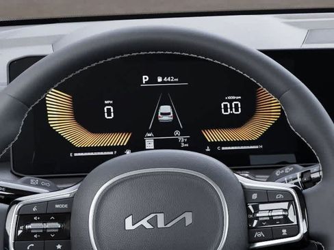 Used 2025 Kia Sorento S FWD image 21