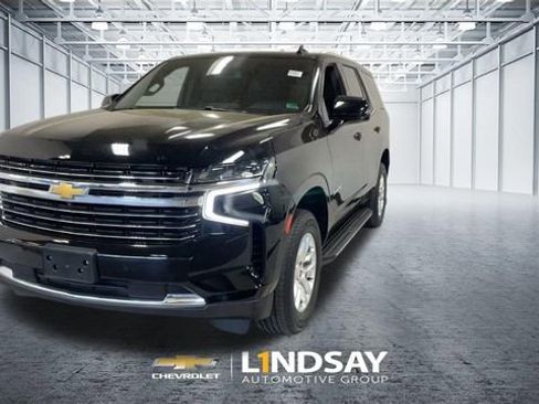 Used 2022 Chevrolet Tahoe LT w/ Luxury Package AWD/4WD image 5
