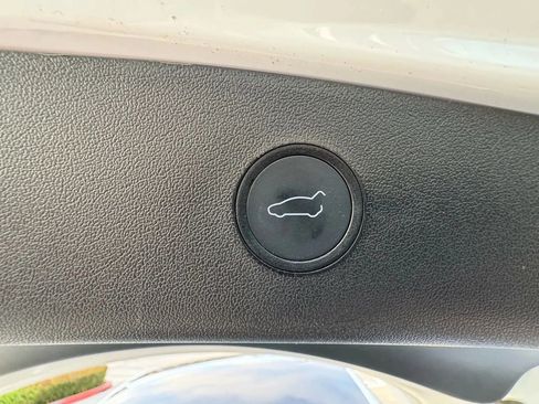 Used 2023 Tesla Model 3 Standard Range image 29