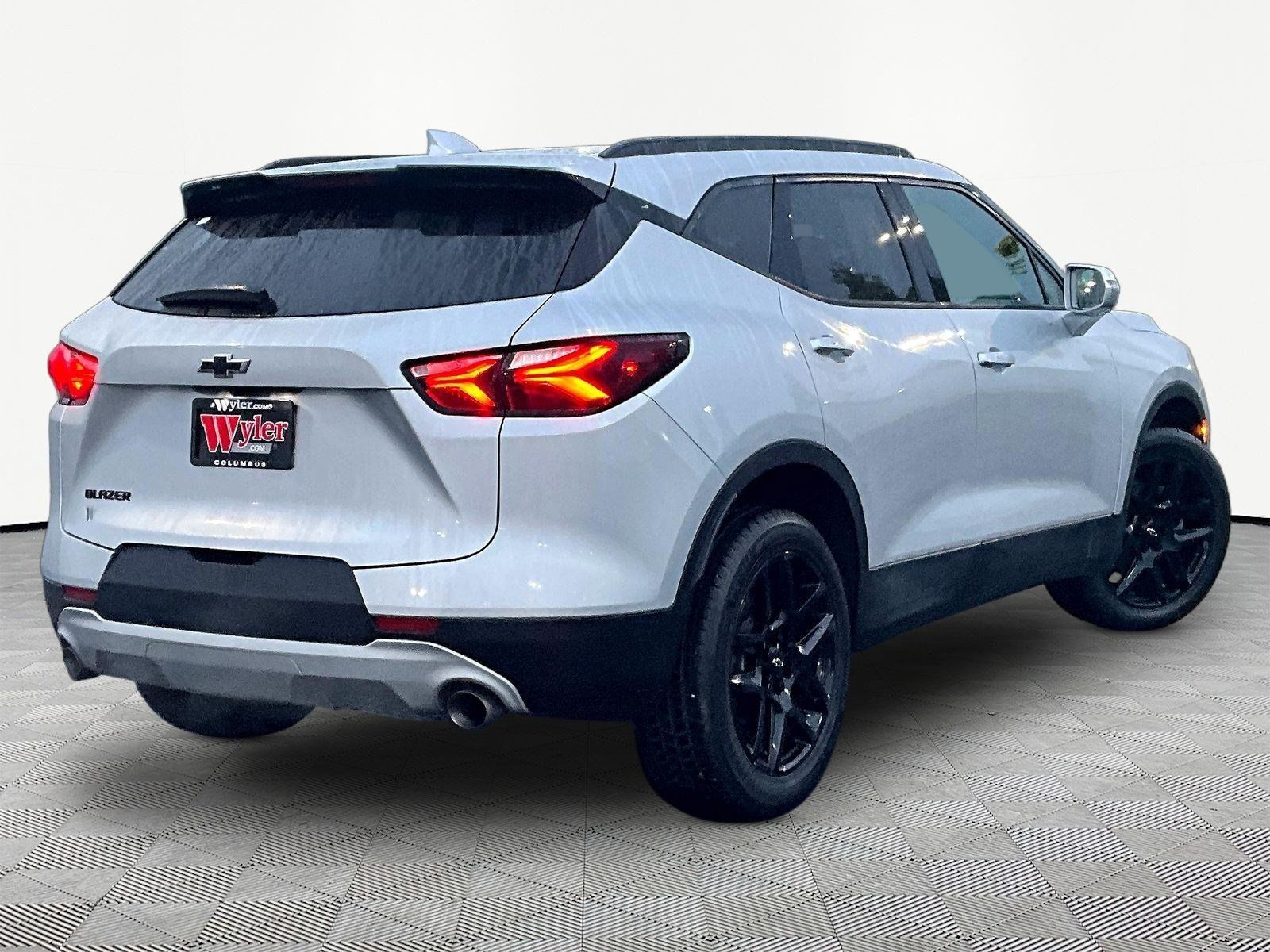 Used 2020 Chevrolet Blazer LT FWD image 6