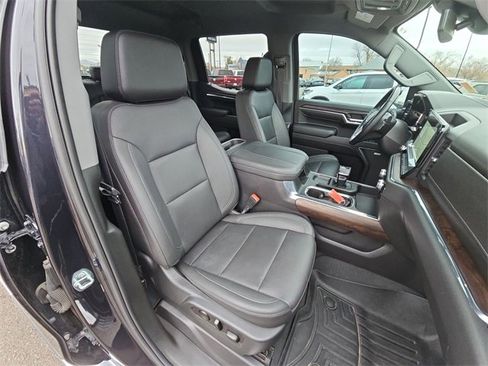 Used 2023 GMC Sierra 1500 SLT w/ SLT Premium Package image 16