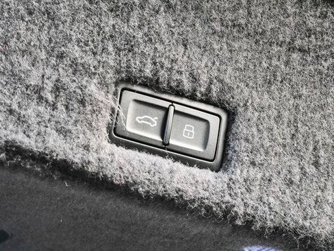 Used 2024 Lamborghini Urus S AWD/4WD image 41