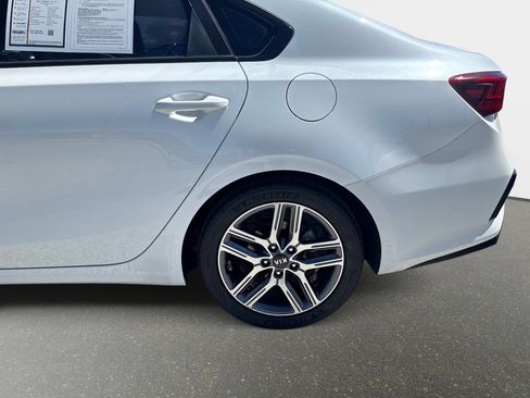 Used 2021 Kia Forte EX FWD image 9