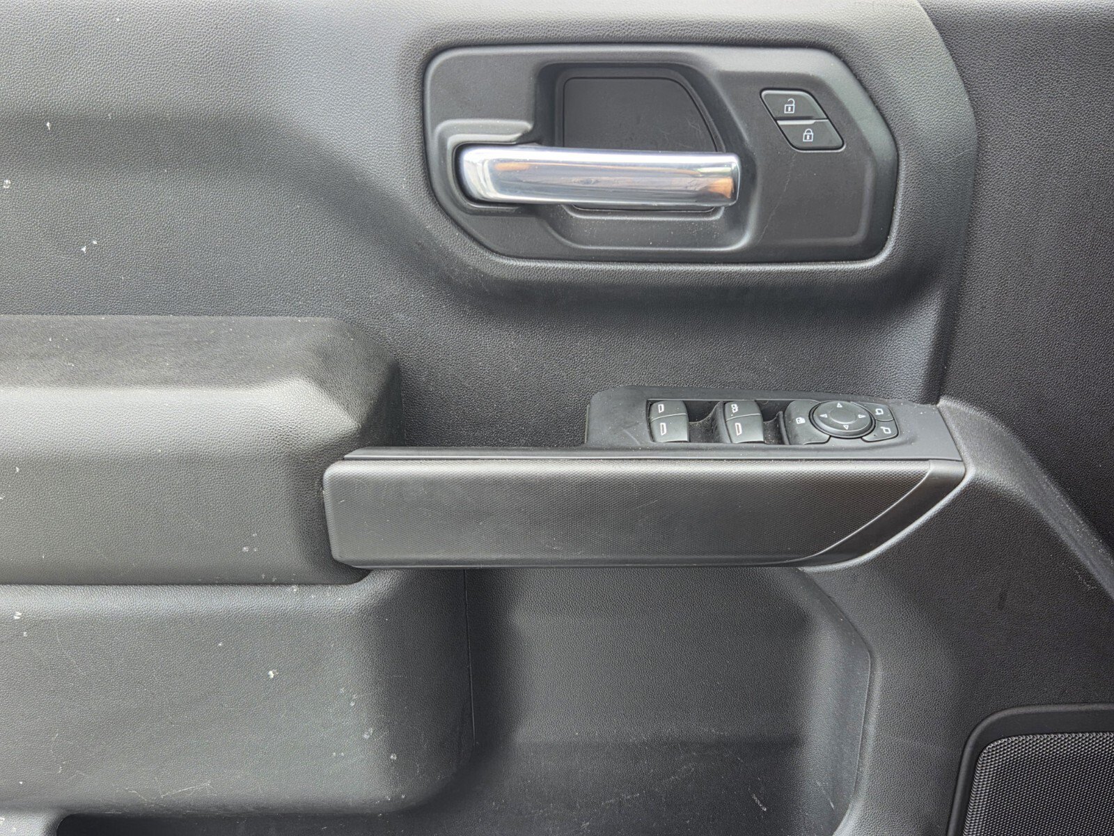 Used 2023 Chevrolet Silverado 1500 Custom RWD image 27