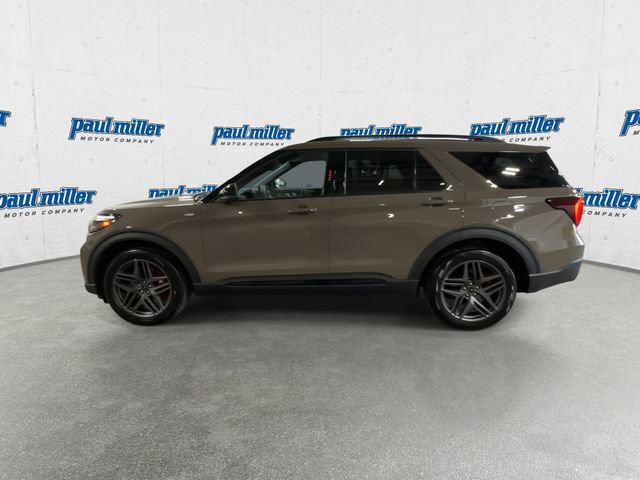 Used 2026 Ford Explorer ST-Line w/ ST-Line Street Pack AWD/4WD image 7