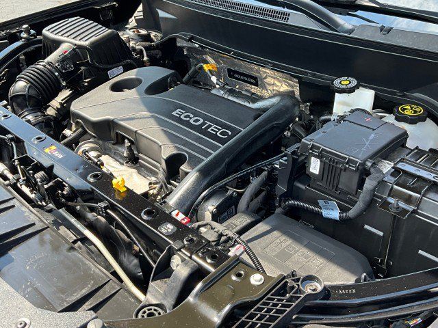 Used 2022 GMC Terrain SLE w/ Driver Convenience Package FWD image 10