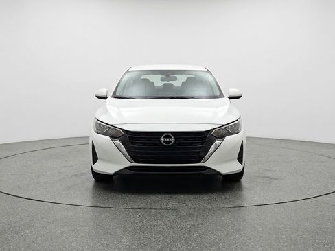 Used 2025 Nissan Sentra SV image 2