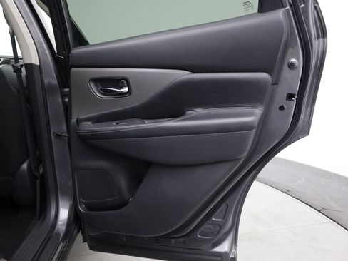 Used 2021 Nissan Murano S FWD image 33
