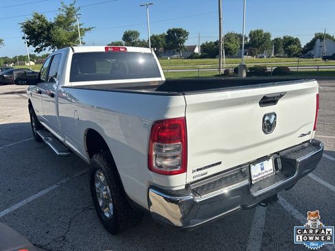 Used 2024 RAM 3500 Big Horn AWD/4WD image 18