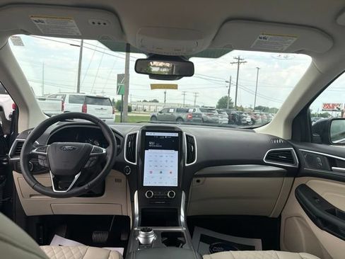 Used 2024 Ford Edge Titanium AWD/4WD image 34