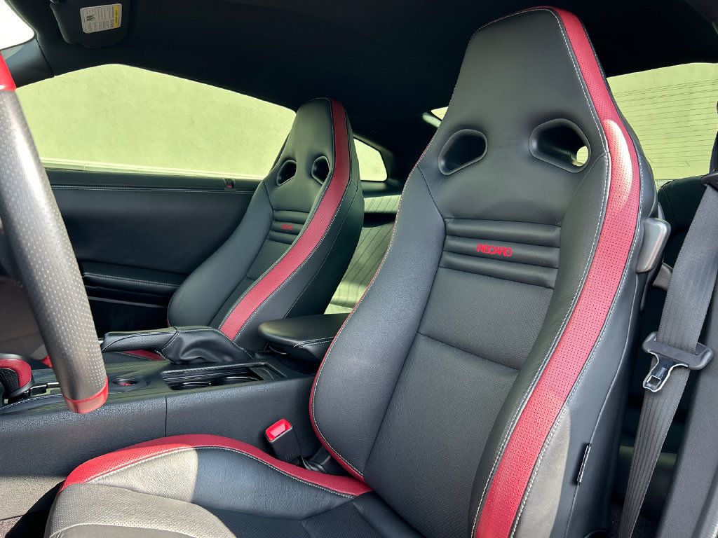 Used 2015 Nissan GT-R Black Edition AWD/4WD image 12