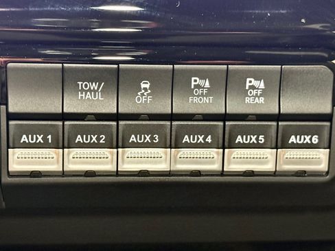 Certified 2025 RAM 2500 Tradesman AWD/4WD image 27