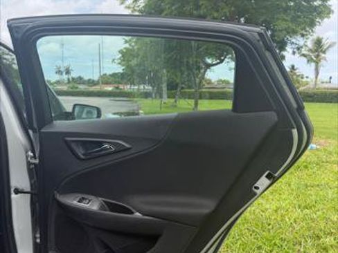 Used 2022 Chevrolet Malibu LT FWD image 15