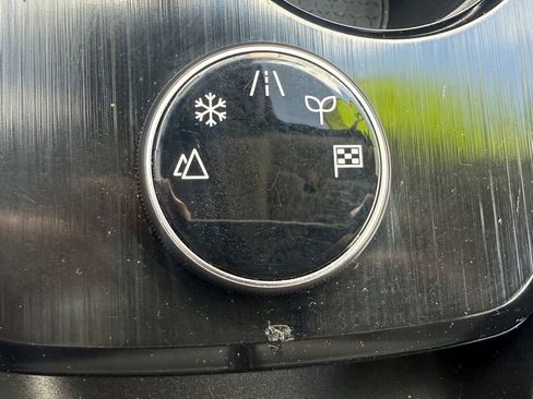 Used 2022 Nissan Rogue SV AWD/4WD image 24
