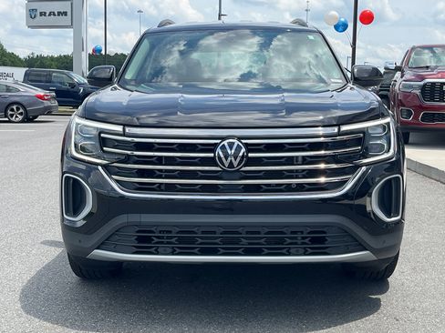 Used 2025 Volkswagen Atlas SE image 3