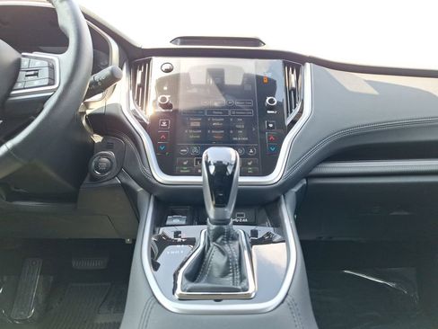 Used 2023 Subaru Outback Limited image 18