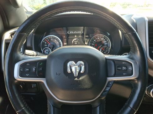 Used 2020 RAM 1500 Big Horn AWD/4WD image 18