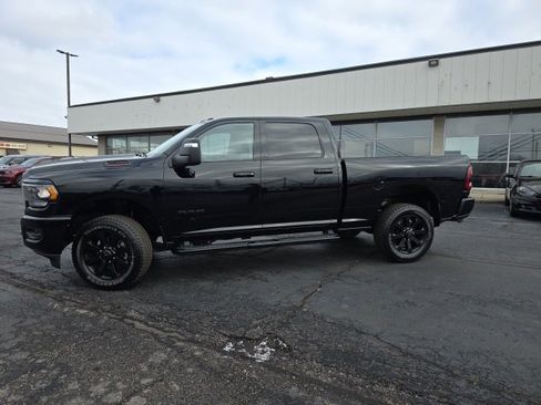 Used 2024 RAM 2500 Big Horn w/ Night Edition image 3